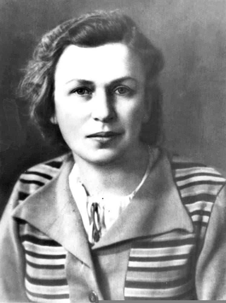 Golubstsova.jpg Golubstsova.jpg